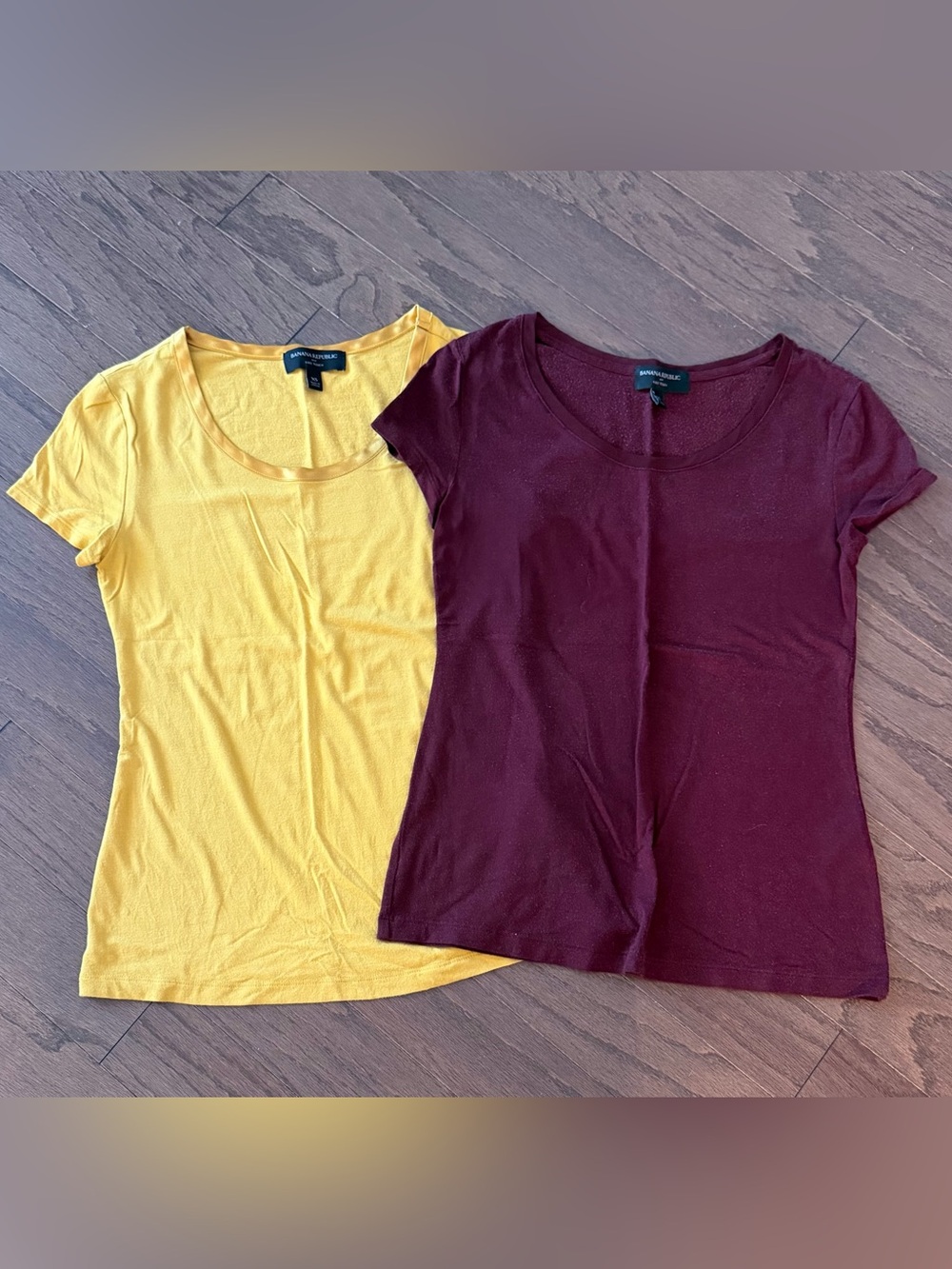 Banana Republic Women’s Short Sleeve Luxe Touch Tees XS